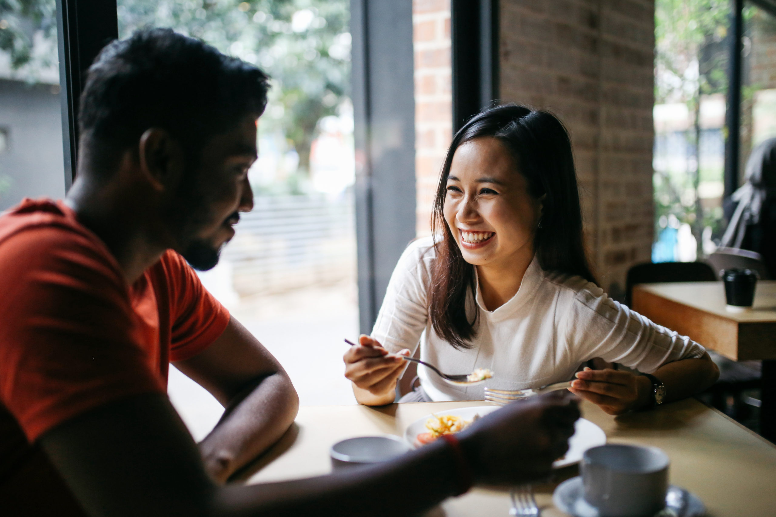 Creative First Date Questions to Help the Conversation Flow