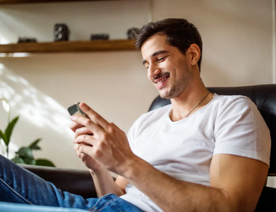 Bumble vs. Tinder: Which Is Best For Men And Women?
