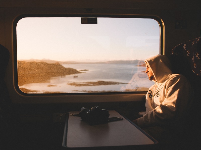 Should We Break Up? 10 Signs It’s Over