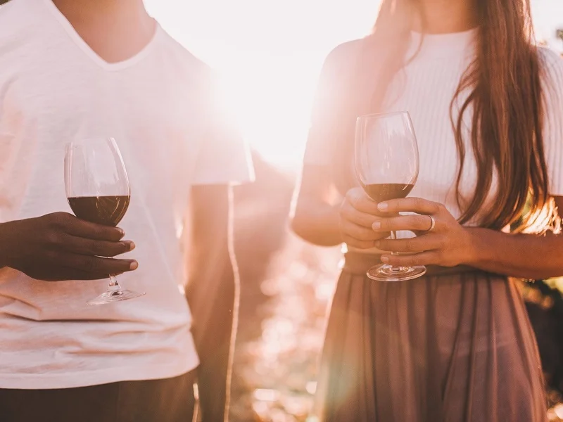 How To Tell If A Guy Is Into You Without Asking Him