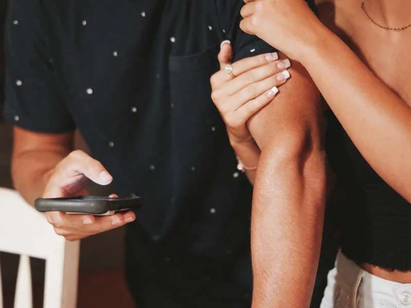 The Most Romantic "I Love You" Text Messages Ever