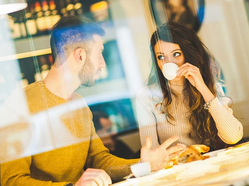 couple on first date who decided when to meet