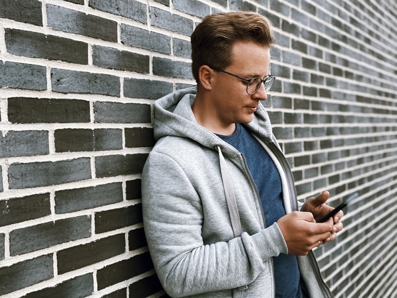 How Swipe Right Became Part Of Our Vocab Today