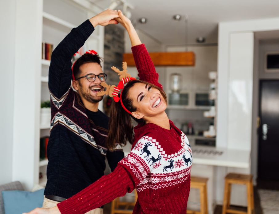 Dating Someone New Around The Holidays: How To Approach It
