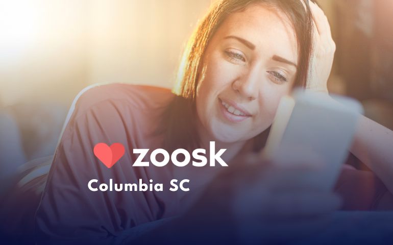 Woman in Columbia SC using a dating app