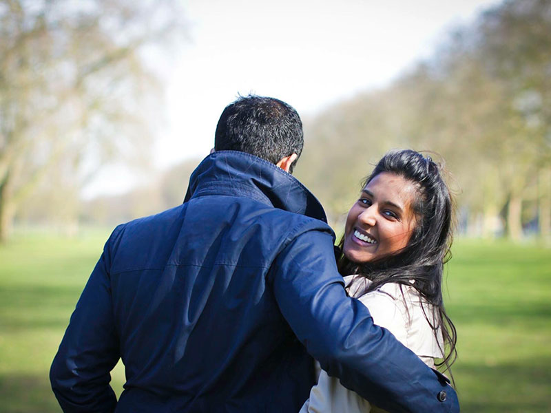 A woman who listened to some good over 40 dating tips to find a man she enjoys dating.