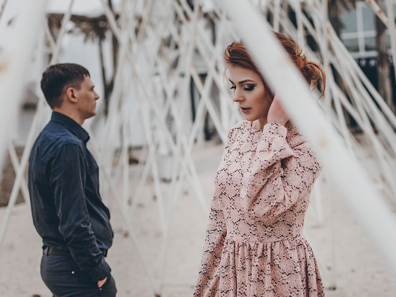 A guy ignoring the girl he's with--One of 13 cheating signs to look out for.