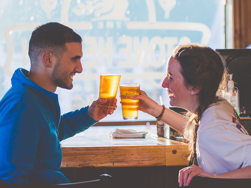 A guy using one of these effective pick up lines to start a conversation with a stranger.