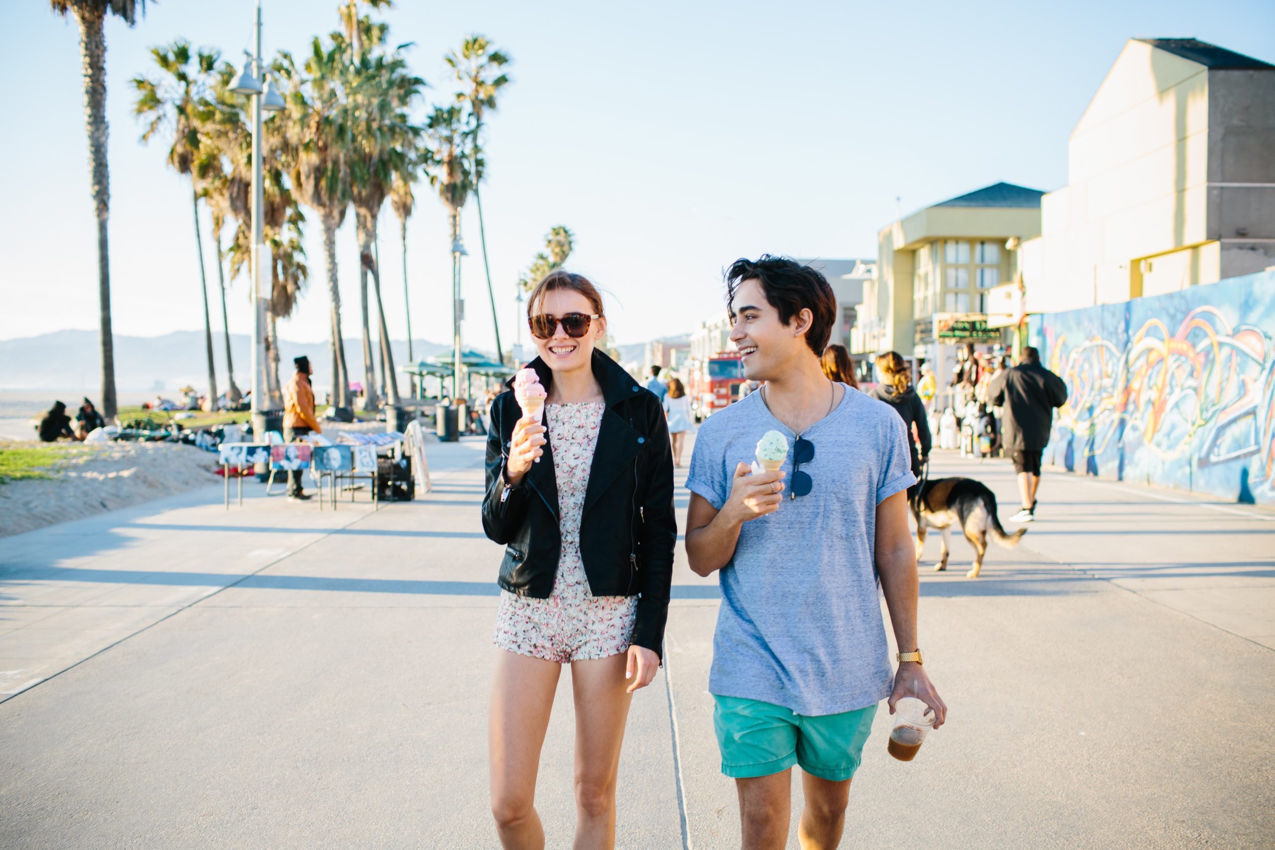 couple on a date in Los Angeles